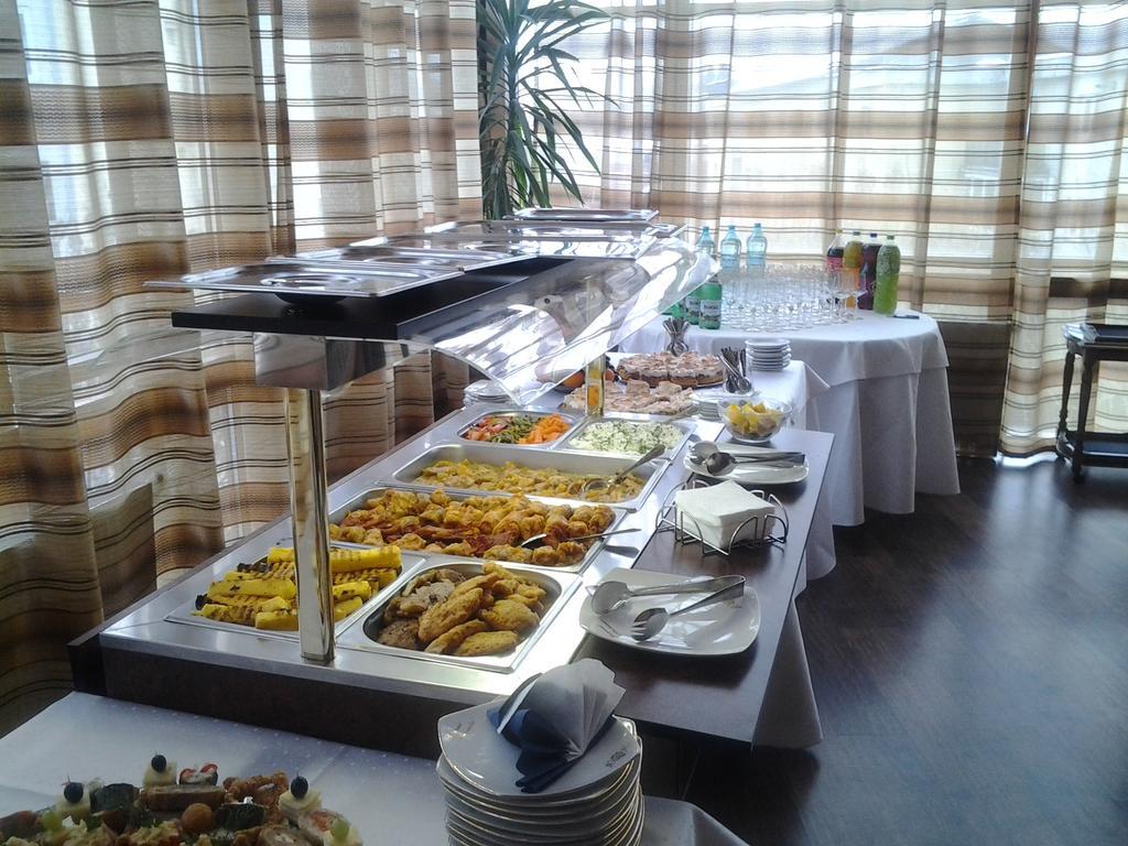 Hotel Ambassador Baia Mare Zewnętrze zdjęcie