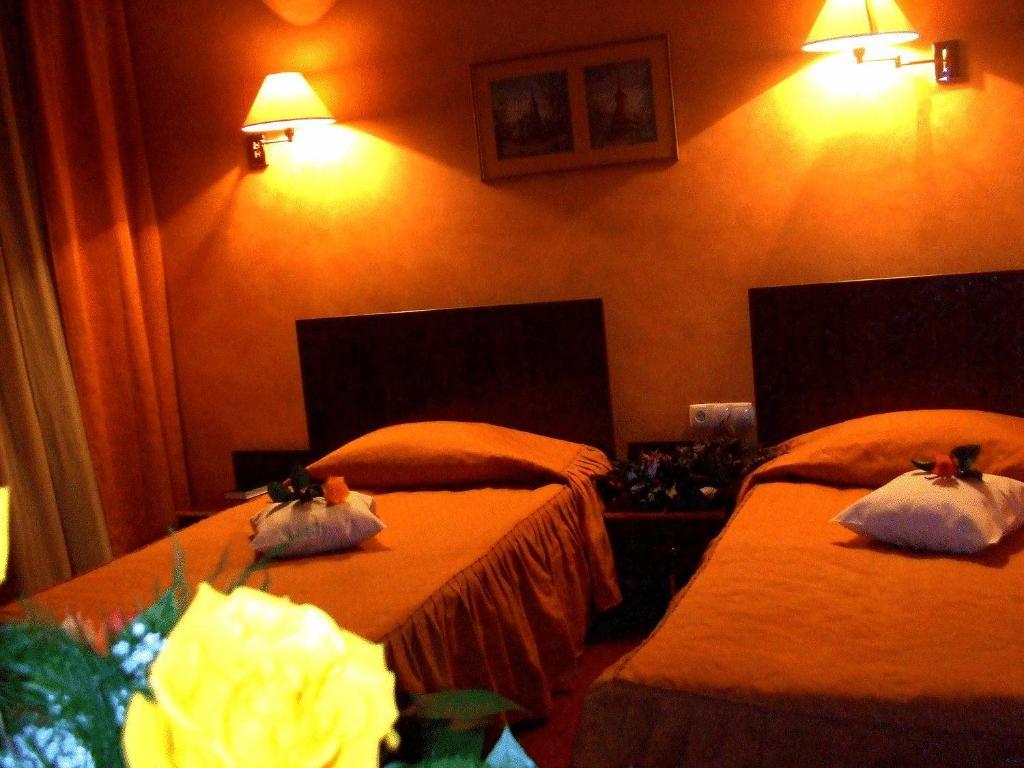 Hotel Ambassador Baia Mare Zewnętrze zdjęcie
